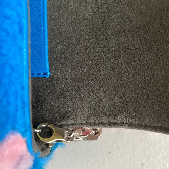 Fendi baguette crossbody bag - Picture 10 of 15